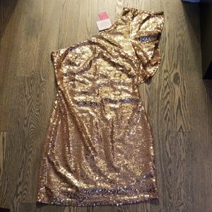 JustFab Dresses - NWT JustFab gold sequin dress JustFab Dresses - NWT JustFab gold sequin dress